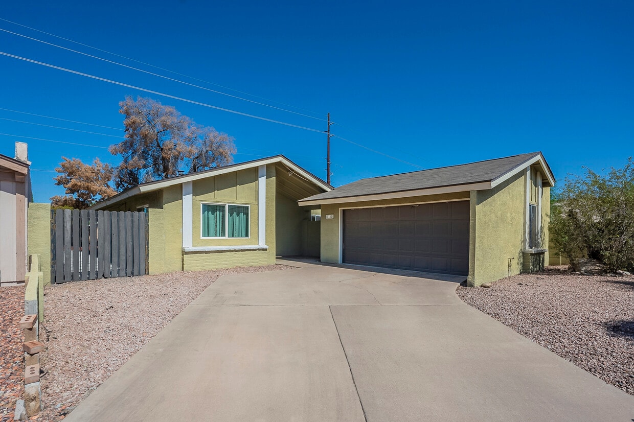 Primary Photo - 2342 N 87th Way