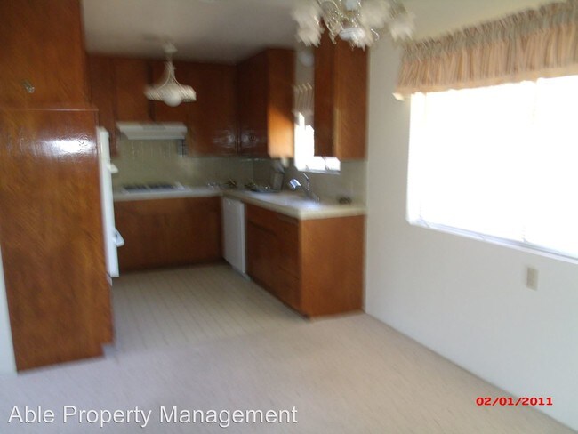 Building Photo - 2 br, 1.5 bath House - 3812 Indian Rock Road