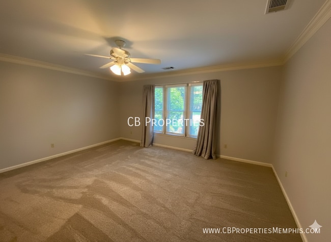 Building Photo - 983 Rolling Oaks Ln