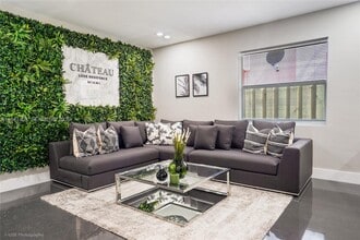 Building Photo - 1035 NW 48th St