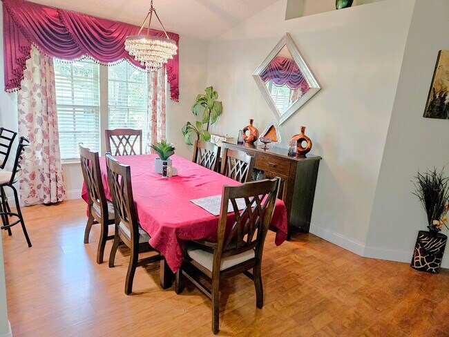 Foto del edificio - 5 Heather Trace Dr