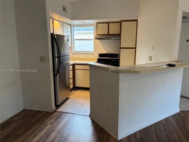 Foto del edificio - 1401 Village Blvd