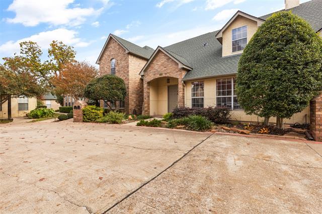 Building Photo - 5875 Pecan Chase