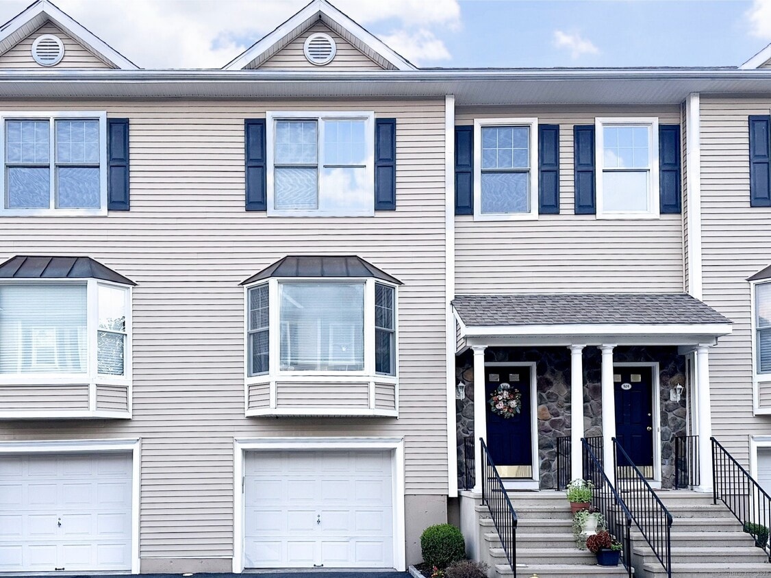 Primary Photo - 15 Scuppo Rd