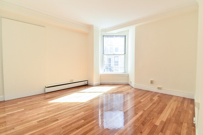 Foto del edificio - 1284 Beacon St