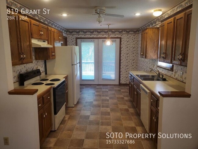 Foto del edificio - 2 BD/ 2 BA Duplex Stonebridge Subdivision ...