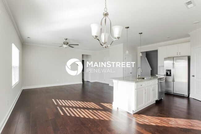Building Photo - 5 Bedroom Pet-Friendly Home in Monroe, NC with Main Street Renewal