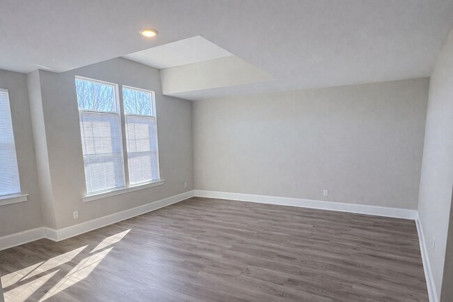 Foto del edificio - Brand New End-Unit Townhome | 3 BR/2.5BA | 1-Car Garage | Near Downtown Mooresville