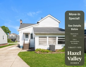 Building Photo - 1662 Crestwood Rd