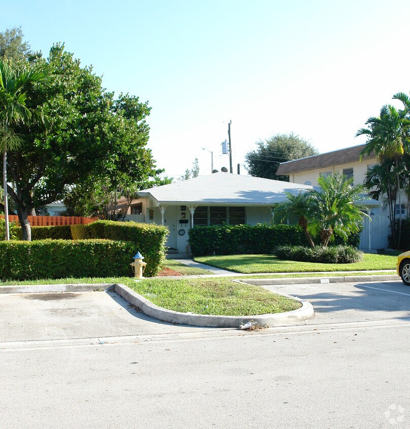 Foto del edificio - 2271 NE 171st St