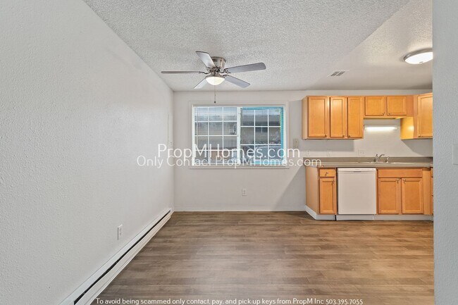 Building Photo - 3283 SW 126th Ave