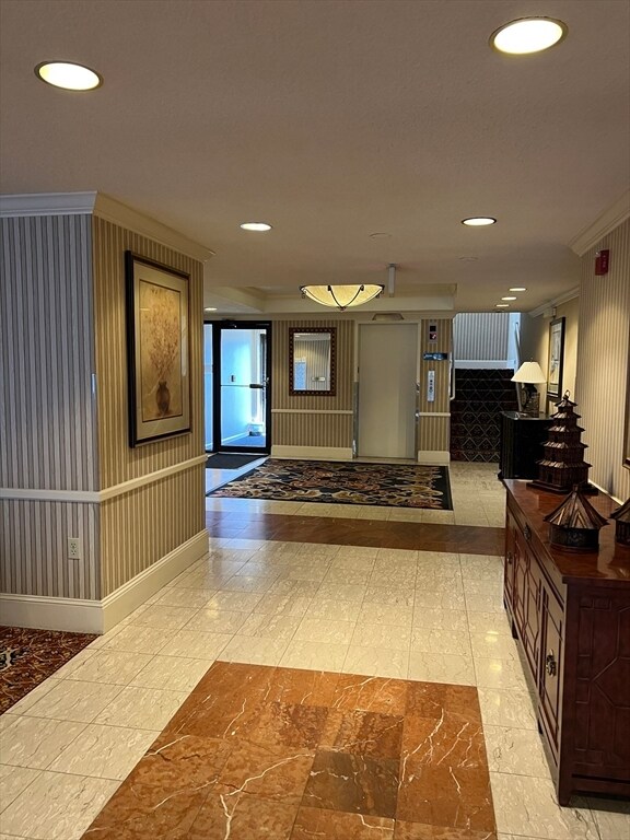 Foto del edificio - 1002 Paradise Rd