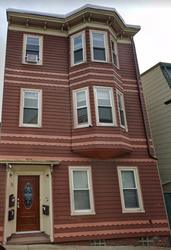 37 Telegraph St Unit 1, Boston, MA 02127 37 Telegraph St Boston, MA