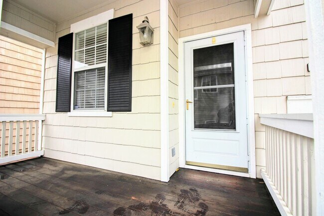 Foto del edificio - 2 Bedroom 2.5 Bath Home in Petaluma