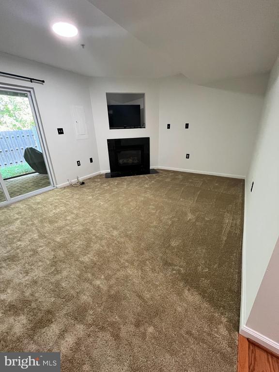 Foto del edificio - 9716 Woodyard Cir