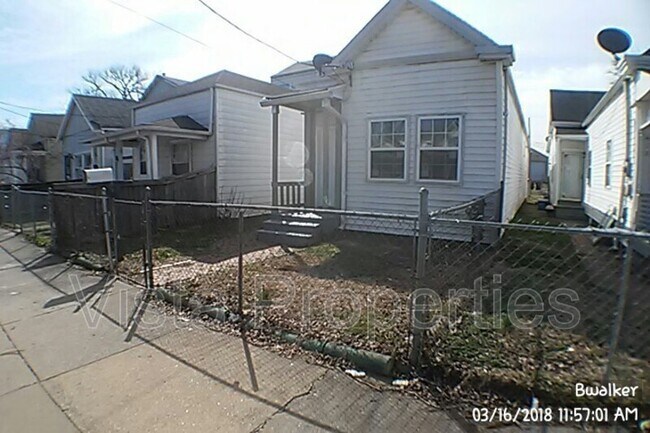 Foto del edificio - 420 Marret Ave