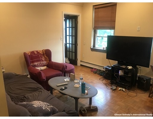 Building Photo - 105 W 4th St