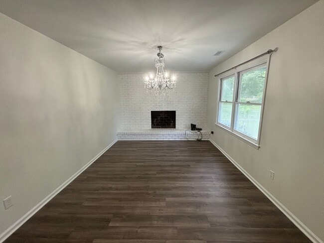 Building Photo - Single Family Home - Long Term Rental