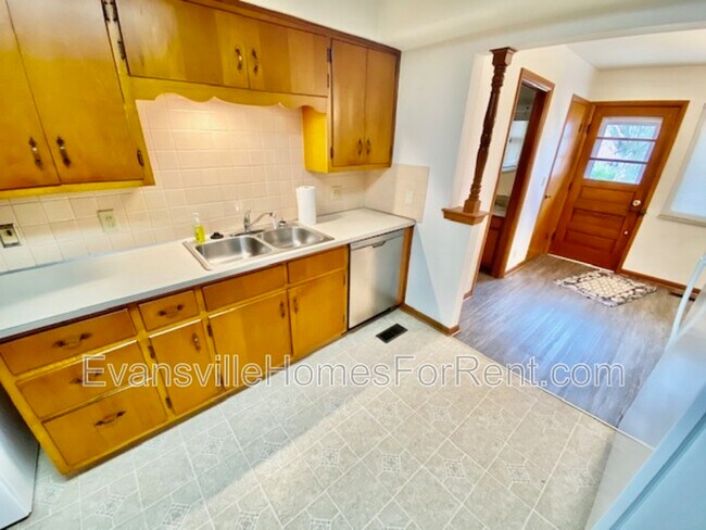 Foto del edificio - 2167 E Powell Ave