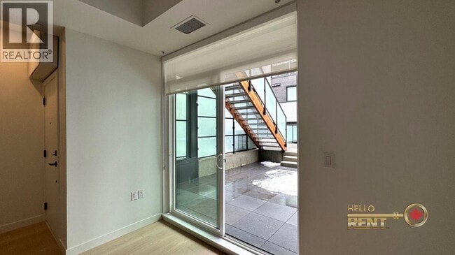 Photo du bâtiment - 650 E 2nd St