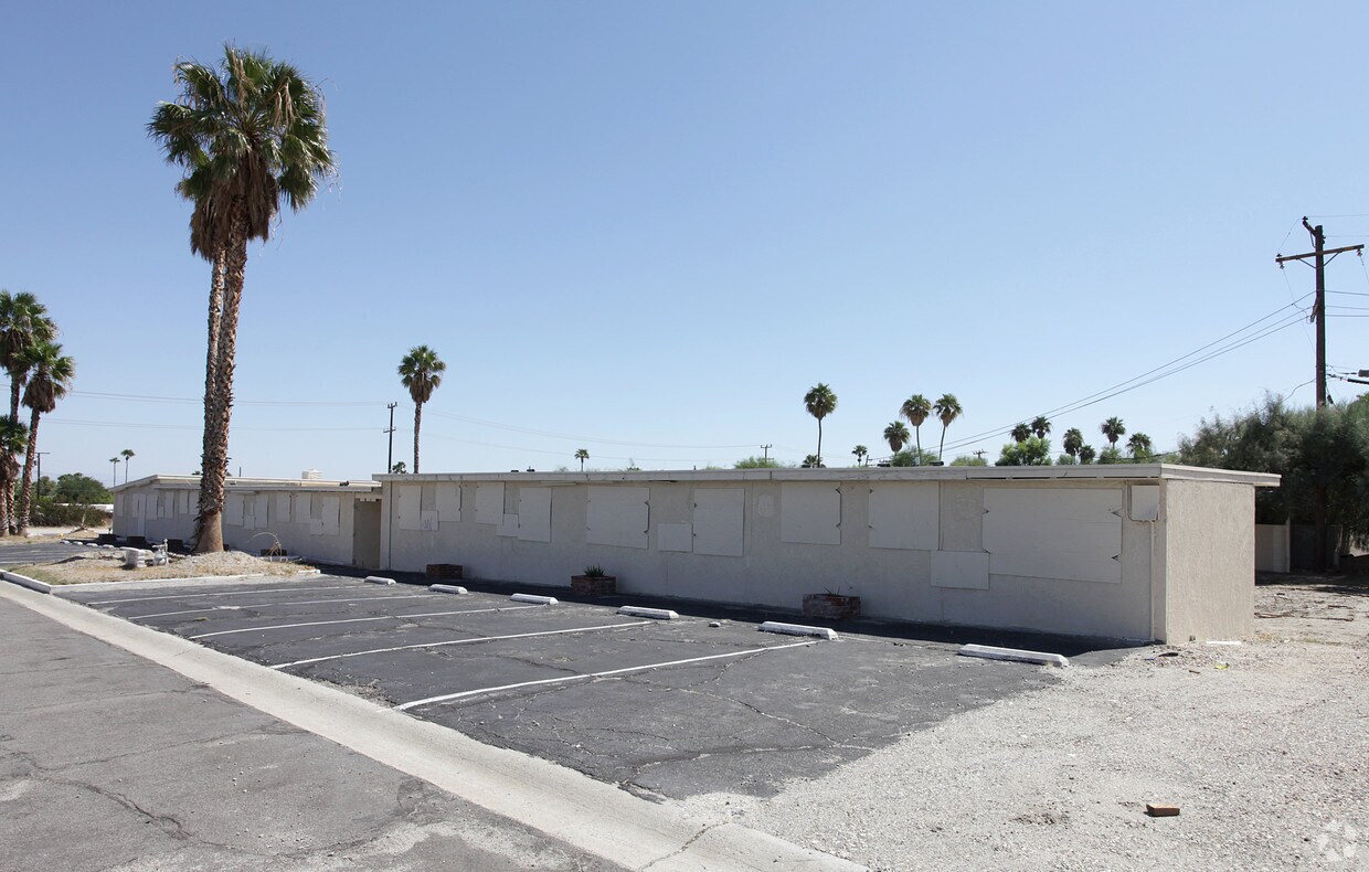 Foto del edificio - 2395 N Indian Canyon Dr