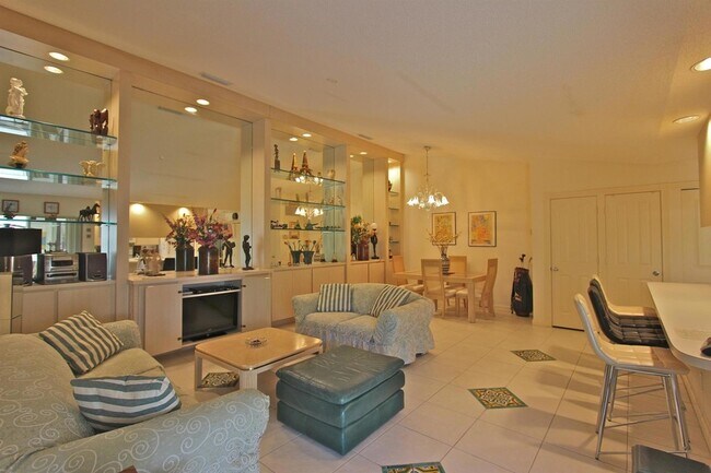 Foto del edificio - 10201 Chapman Oak Ct