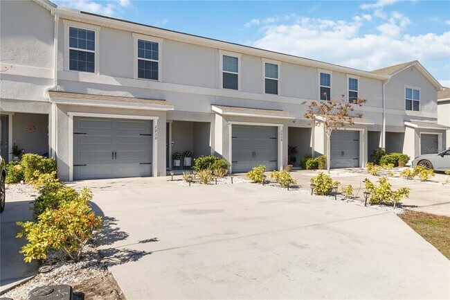 Building Photo - 2930 Fieldwood Cir