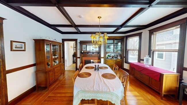 Building Photo - 31 Ainsworth St