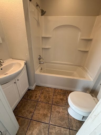 baño - 1211 Hamilton St