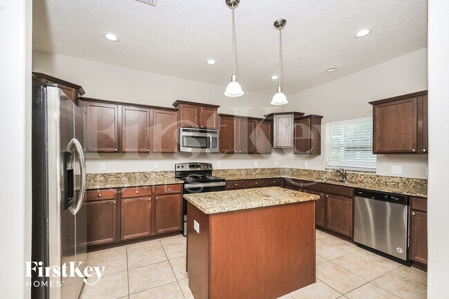 Building Photo - 2323 Dakota Rock Dr