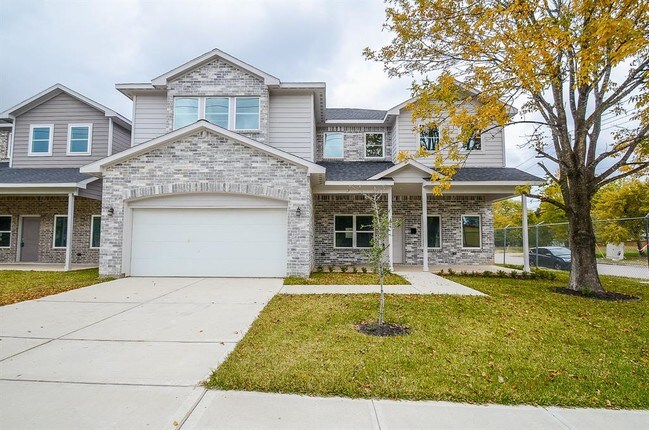 Building Photo - 3249 Dixie Dr