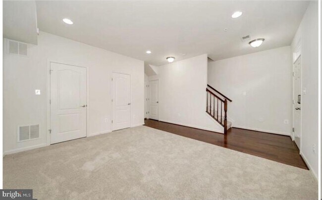 Building Photo - 12815 Sutherby Ln