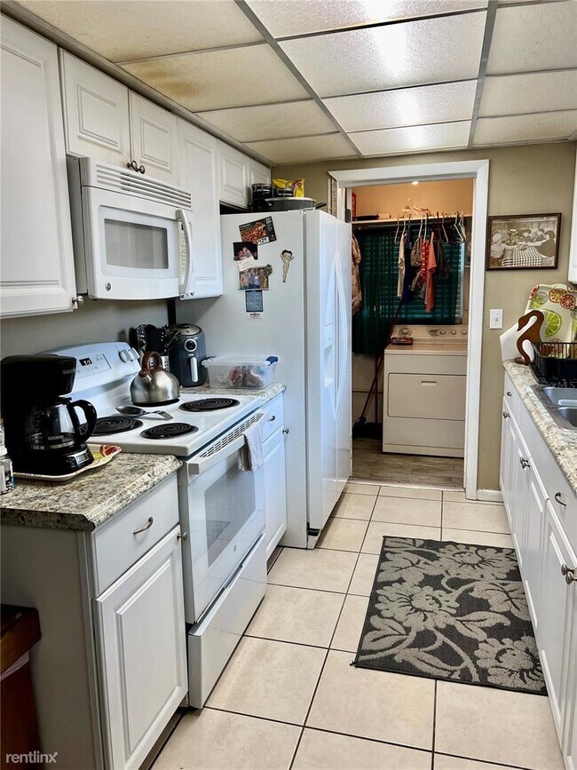 Foto del edificio - 3 br, 1 bath House - 809 Walnut Drive