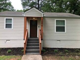 Building Photo - 1096 Ferndale St