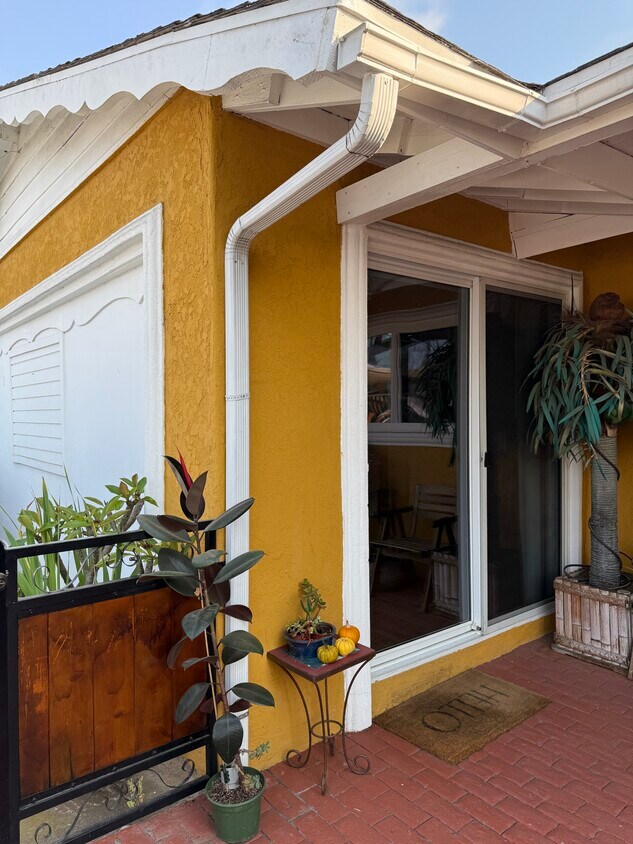 Foto principal - 2866 Calle Salida del Sol