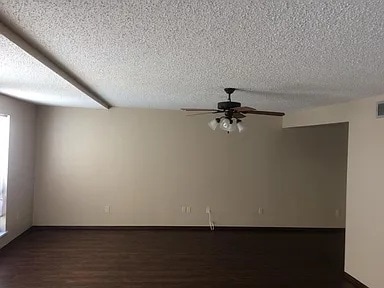 Foto del edificio - 200 Lodge Dr