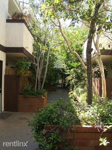 Building Photo - 3554 Vinton Ave