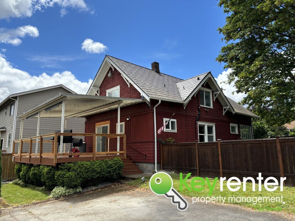 Primary Photo - Gorgeous 4Bed/2Bath Home in Tacoma!