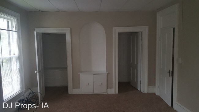 Foto del edificio - 427 E 14th St