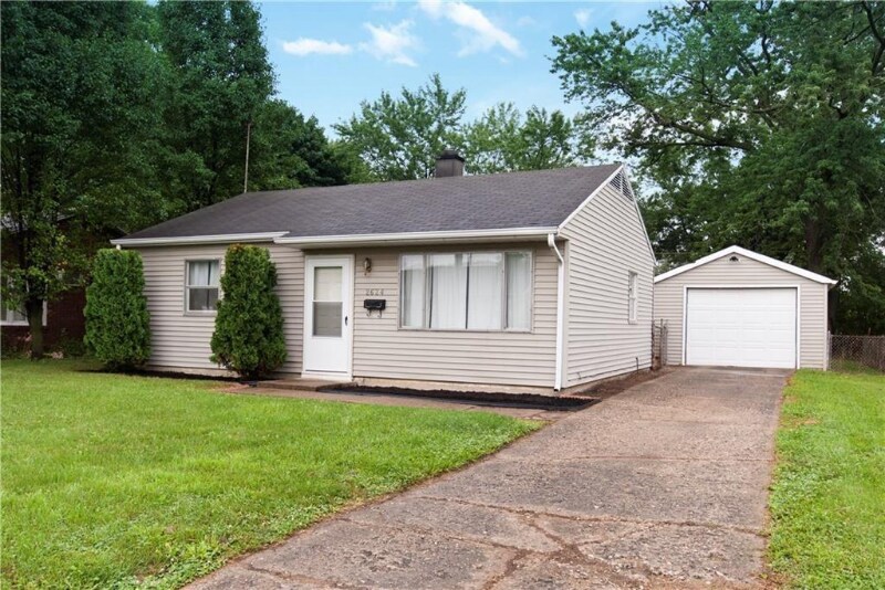 Primary Photo - 2624 Crystal St