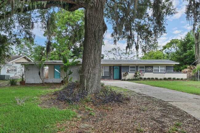 Foto del edificio - 3 Bedroom home in Belle Isle