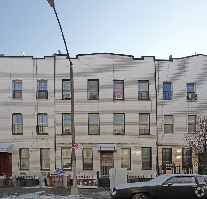 Building Photo - 212 Himrod St