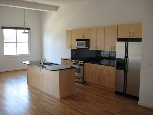 Foto del edificio - 455 Glen Iris Dr NE