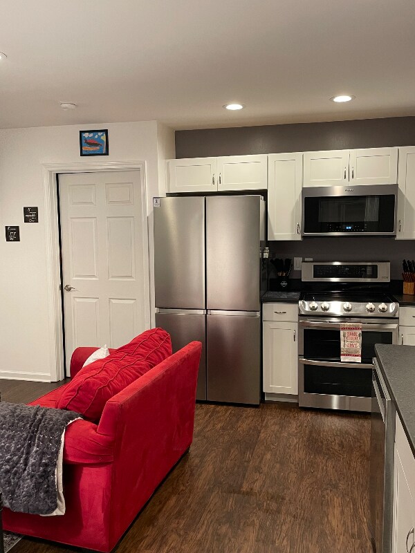 Building Photo - 0 Lincoln Ave W