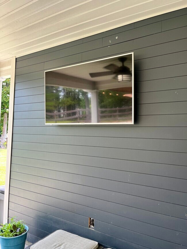 Foto del edificio - 745 Claremont Ct
