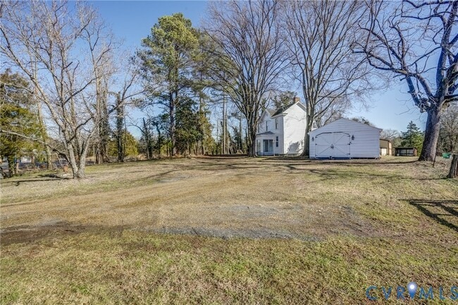 Building Photo - 5277 River Rd W