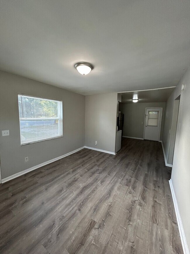 Foto del edificio - 1484 32nd St NW