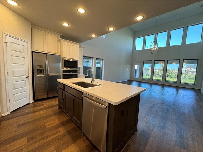 Building Photo - 6630 Waxbill Rd