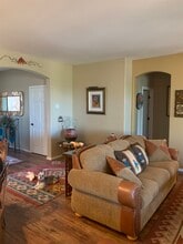 Building Photo - 4518 N Petersburg Dr