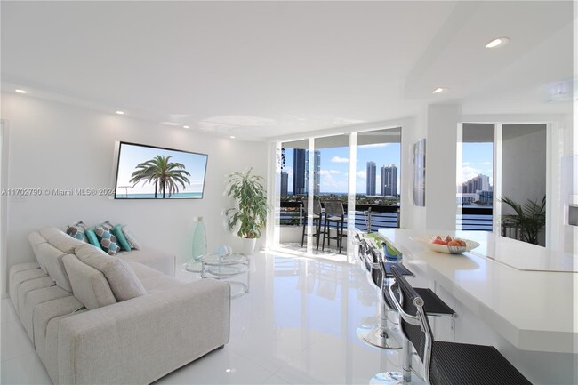 Foto del edificio - 3600 Mystic Pointe Dr